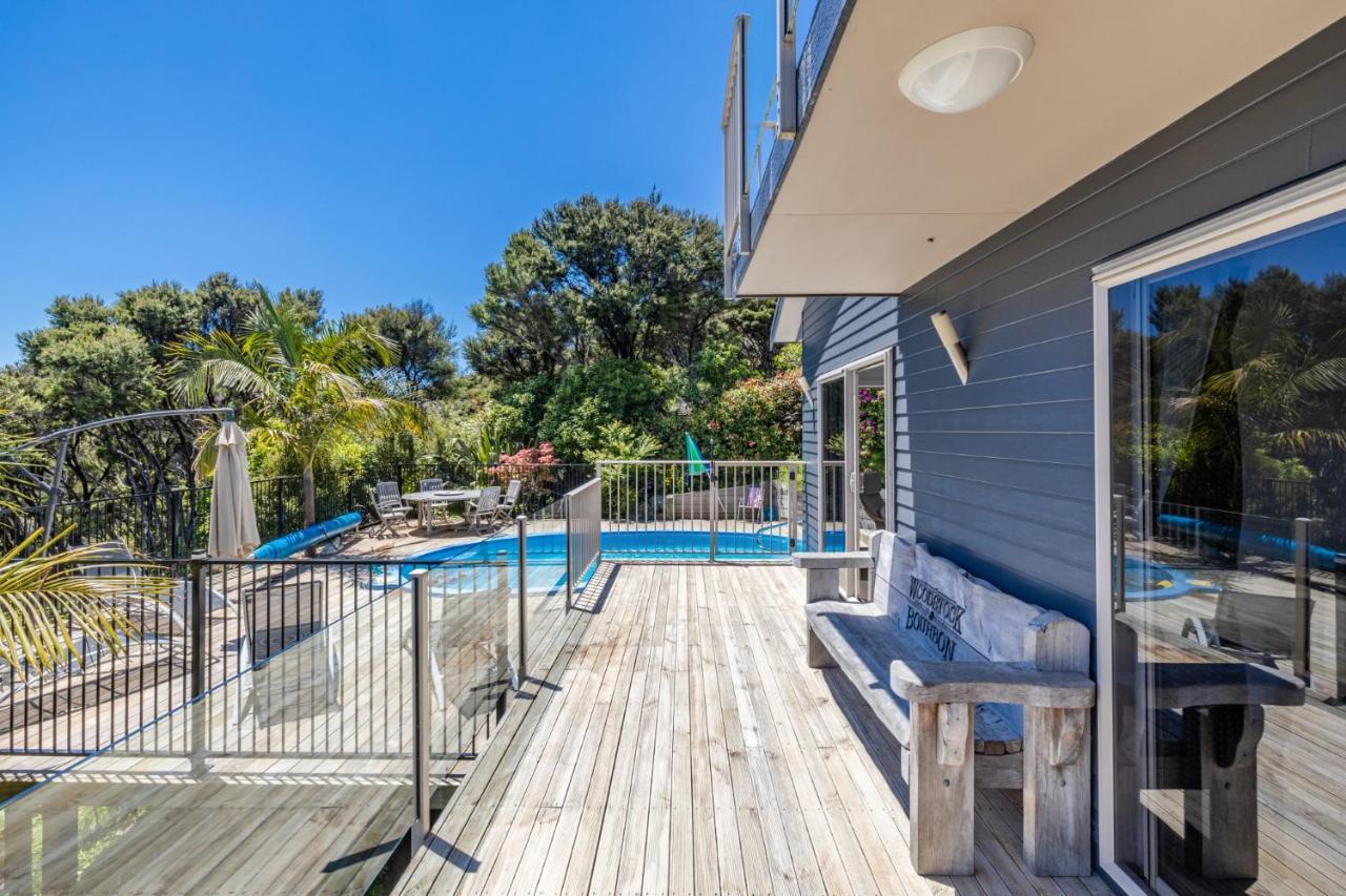 Harbour View Villa Whangaroa Exterior photo